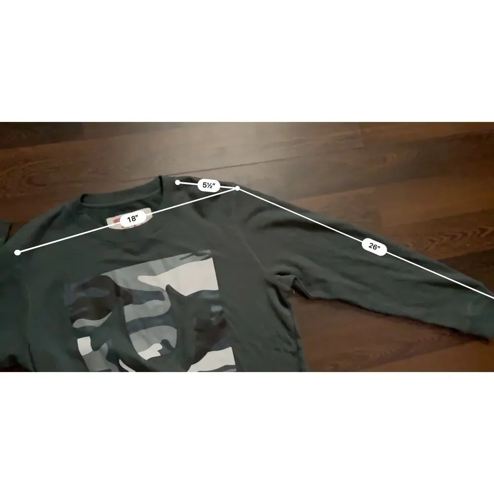 True Religion Sweater Mens Size MediumCamouflage Logo Casual Pullover Sweatshirt